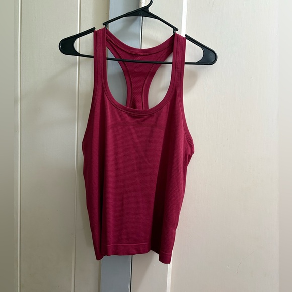 lululemon athletica Tops - EUC Lululemon Swiftly Tech Racerback Tank Race Length